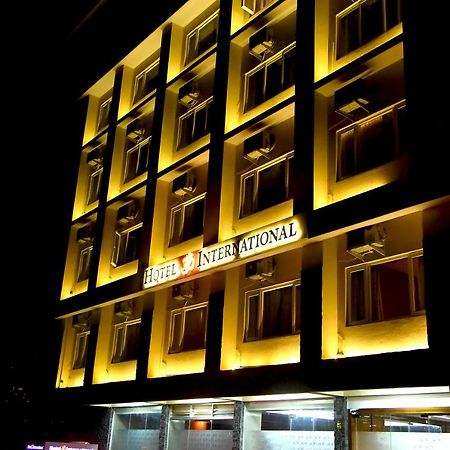 Hotel Om International 戈卡尔纳 外观 照片