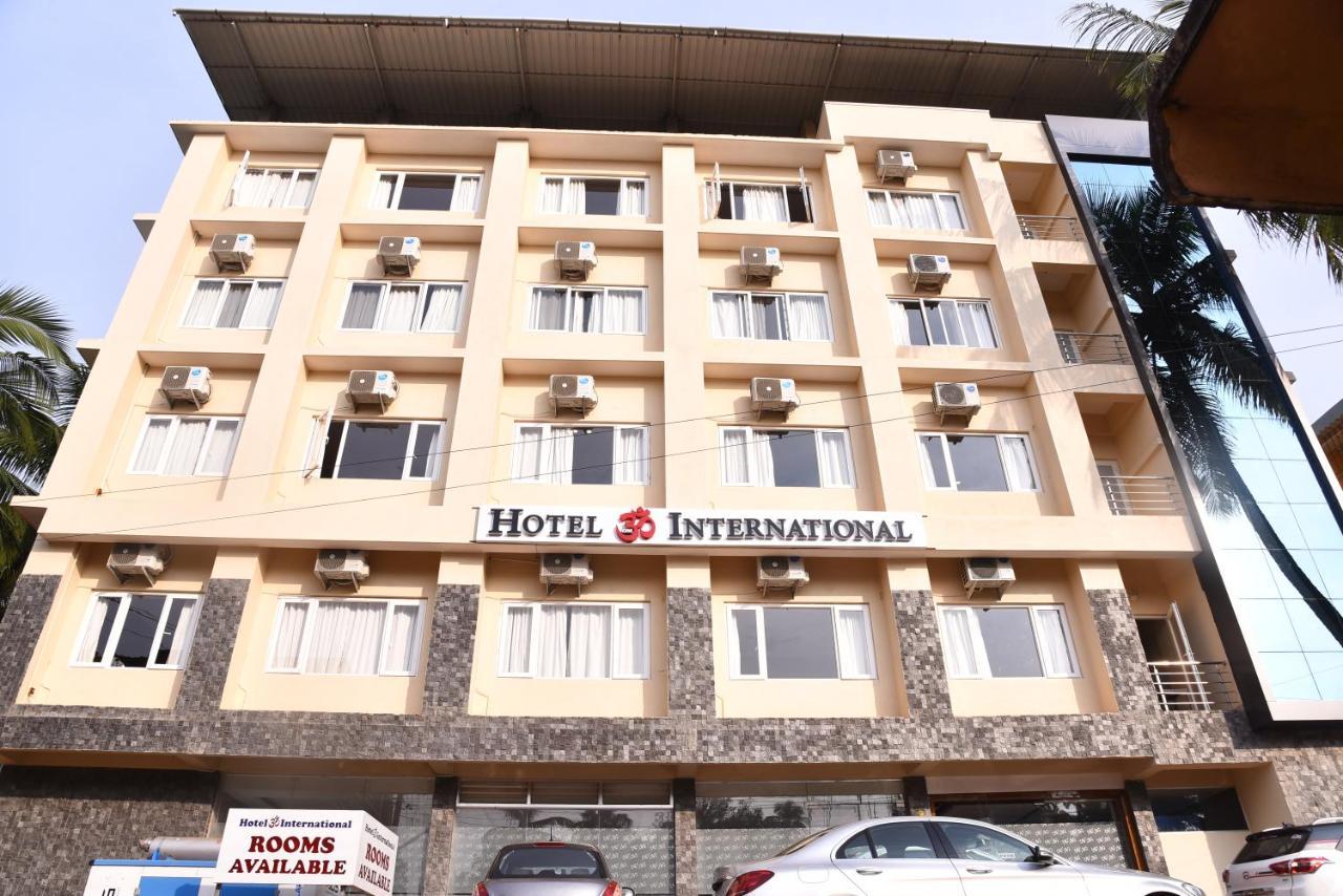Hotel Om International 戈卡尔纳 外观 照片